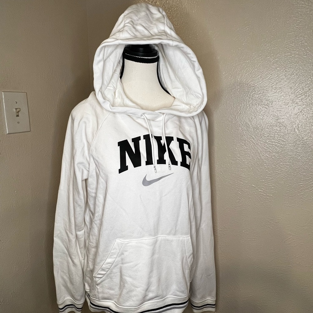 Like NEW!!  Nike hoodie!